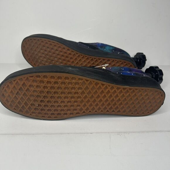 Vans Classic Slip-On Custom Painted Dragonball Z Theme Size 10.5 main image 5
